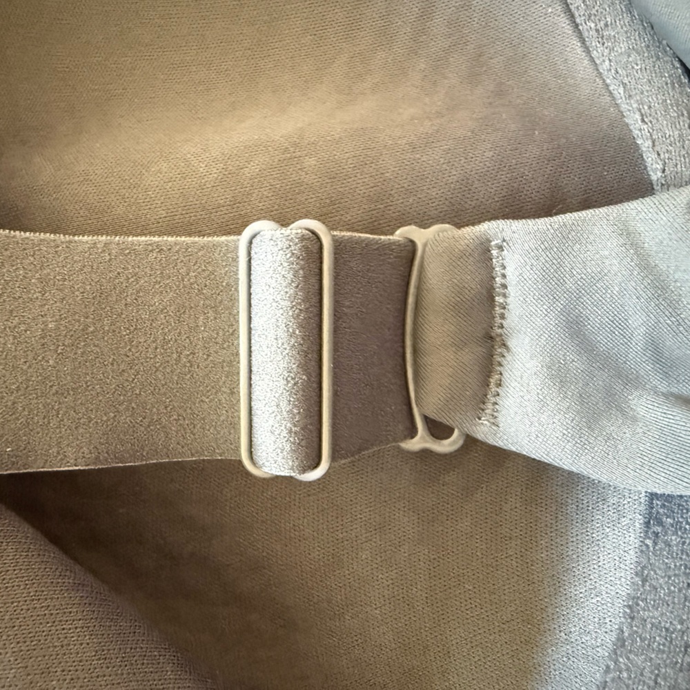 Breezies Gray Seamless T-Shirt Bra size 44DD wide strap plus size‎ - Picture 4 of 6